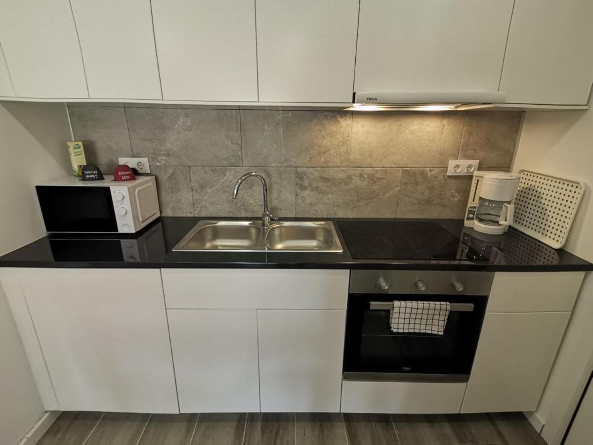 Canyelles Bbq Apartment Lloret de Mar Bagian luar foto